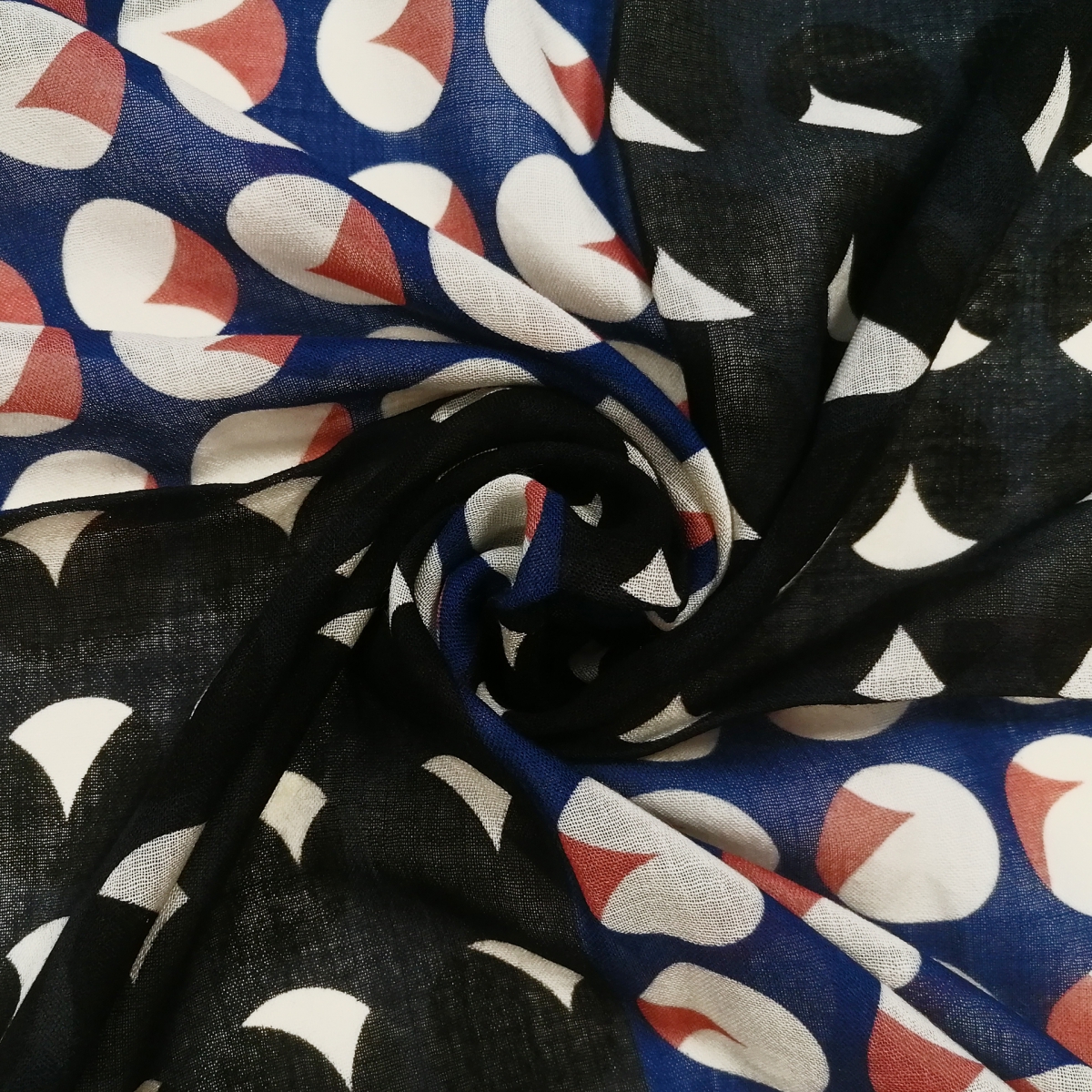BRUCLE Delicata sciarpa in lana con motivo geometrico, blu con cerchi