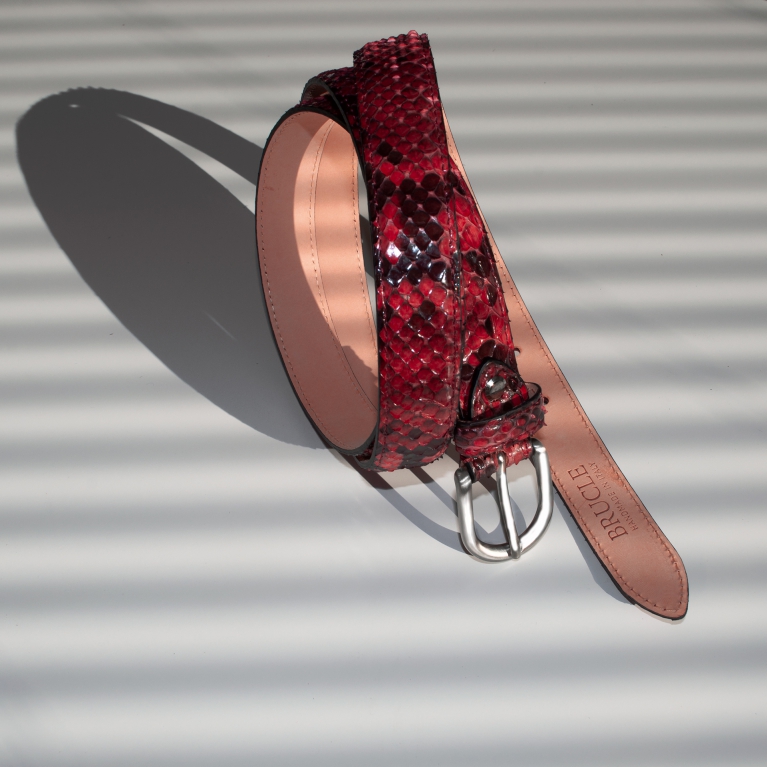 Python leather belt H25 with shiny buckle, red