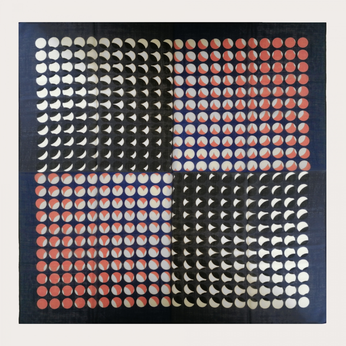 BRUCLE Zarter Wollschal mit geometrischem Muster, blau mit Kreisen