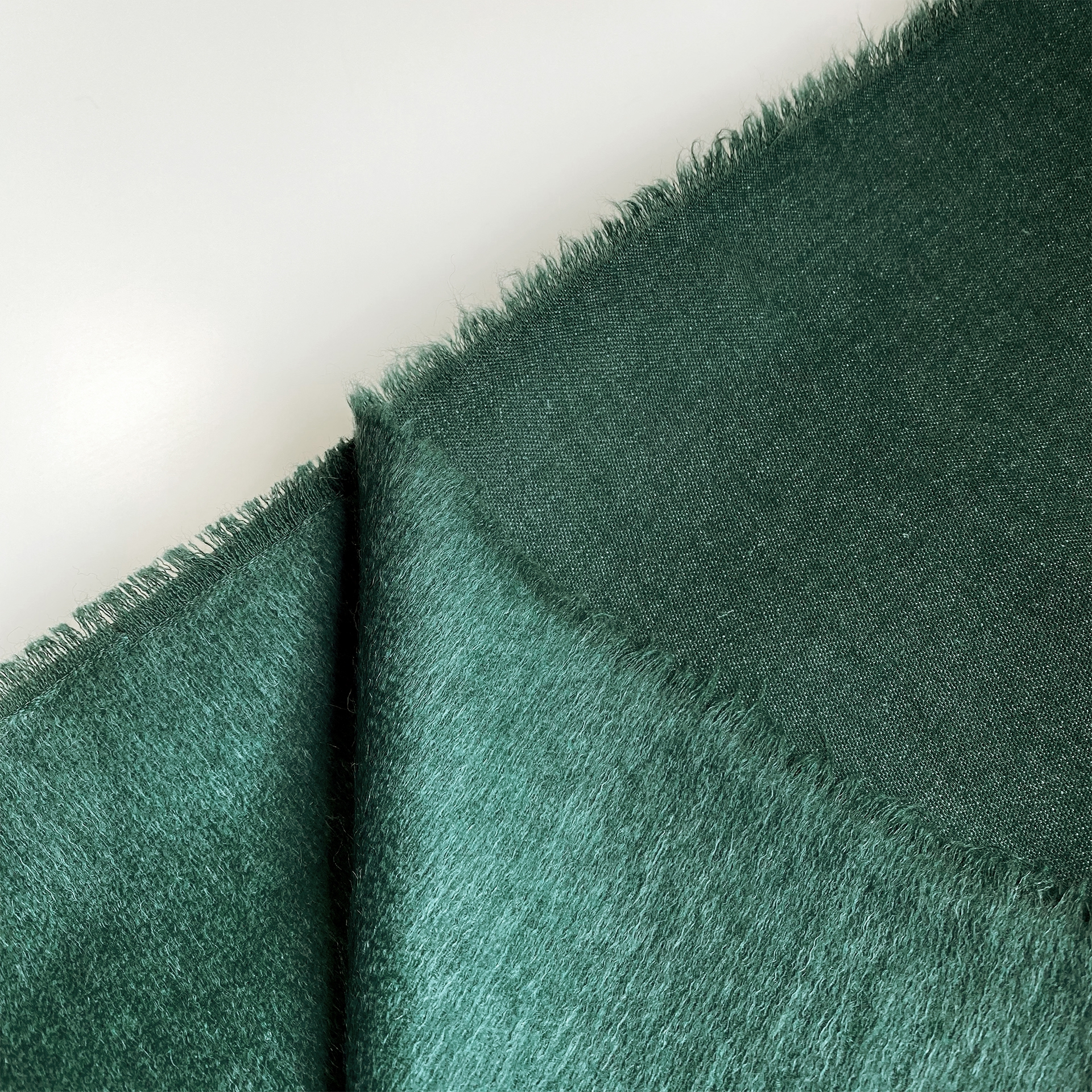 BRUCLE Sciarpa in lana vergine e canapa, verde smeraldo