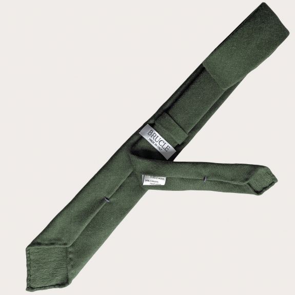 Unlined and true hemp necktie emerald green