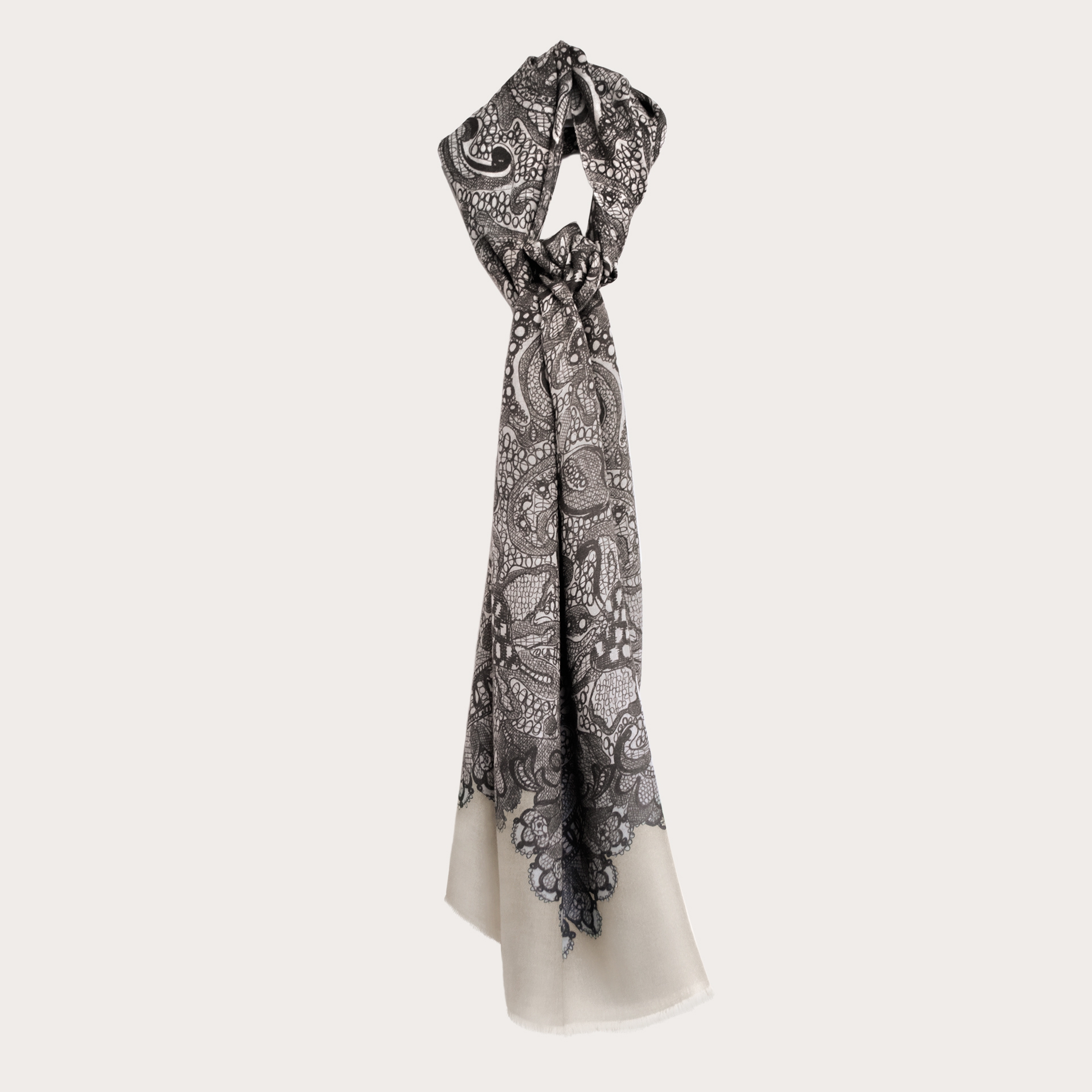 BRUCLE Foulard aus weichem Modal und Kaschmir, creme farben mit schwarz-weißen Verzierungen
