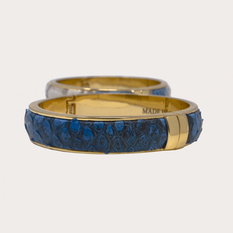 Woman bracelet in buffered python leather, blue and white