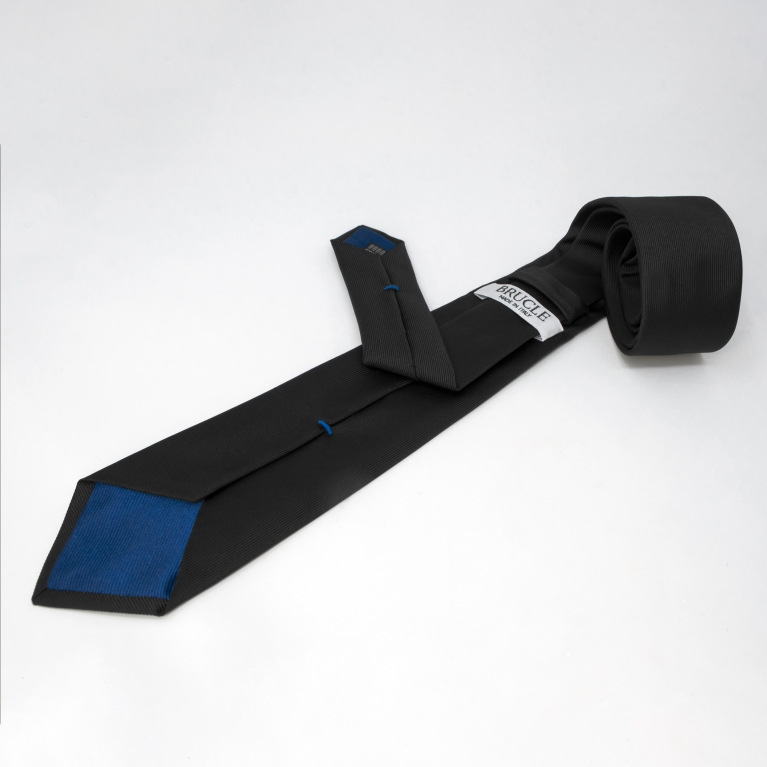 Cravate classique en pure soie, noir
