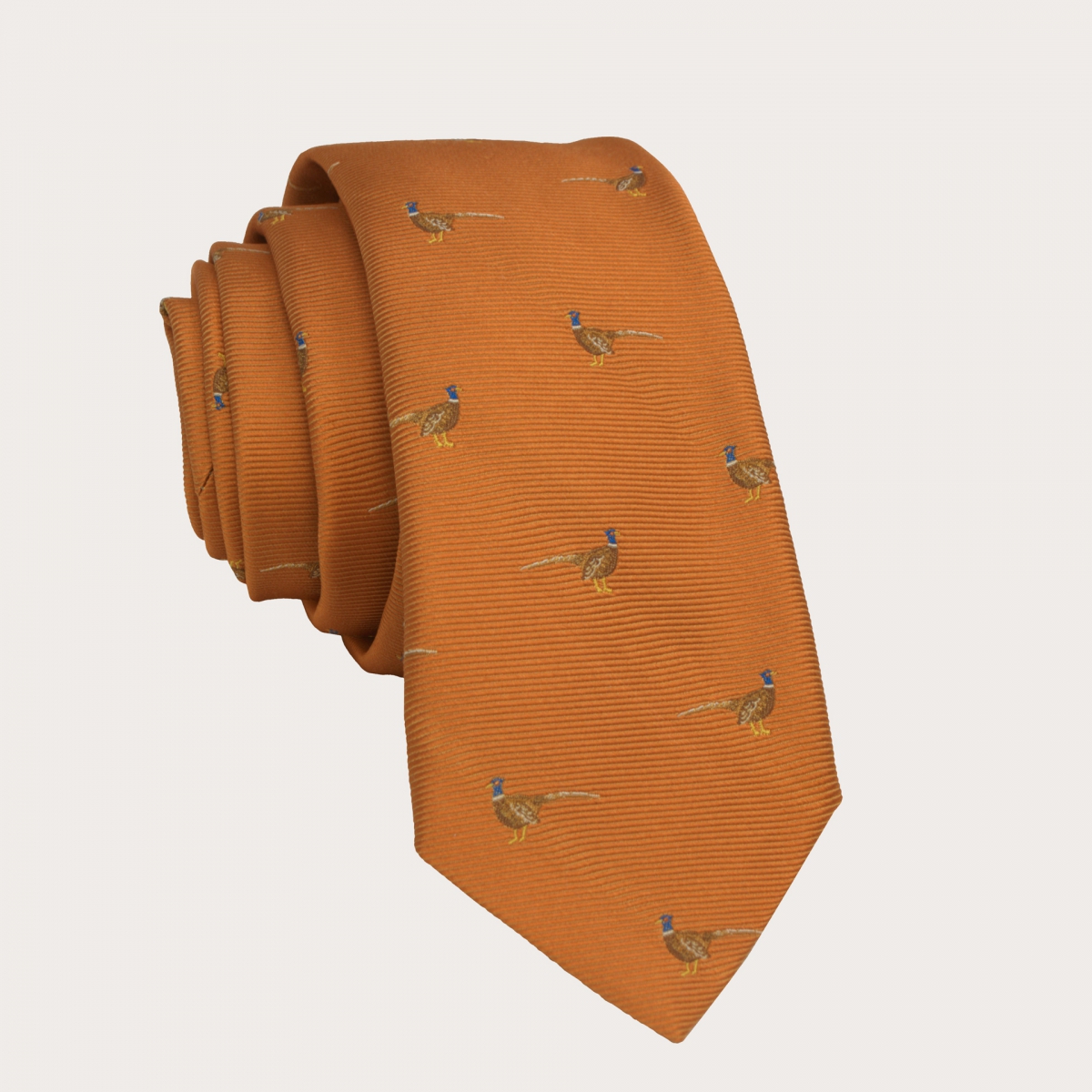 Brucle cravatta arancione in seta jacquard ricamata con fagiani