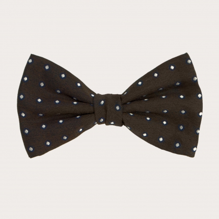 Tirantes y pajarita coordinados en seda, azul con lunares rojos