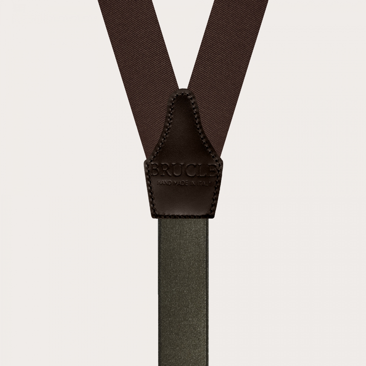 Tirantes en forma de Y con ojales para botones en seda, marrón