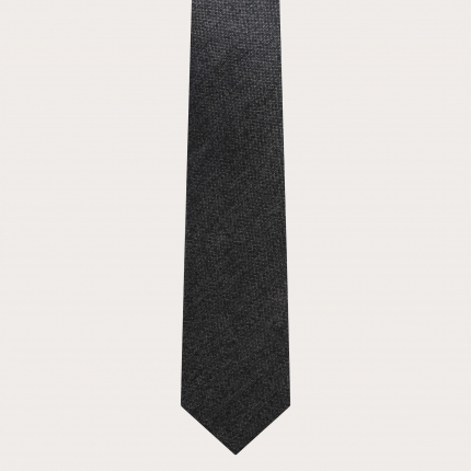 Graumeliertes Hosenträger mit Knopflöchern, Pochette und Krawatte