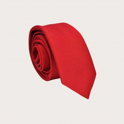 Cravate étroite rouge en soie