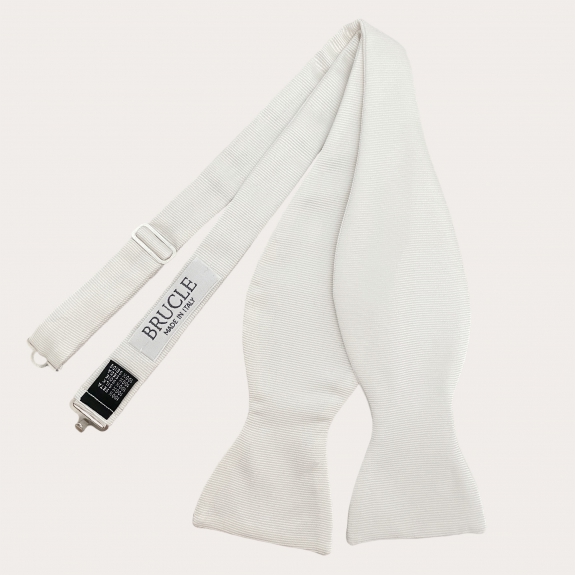 Pajarita blanca de seda jacquard para anudar