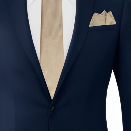 Coordinated set of tie and pocket square in champagne-colored silk