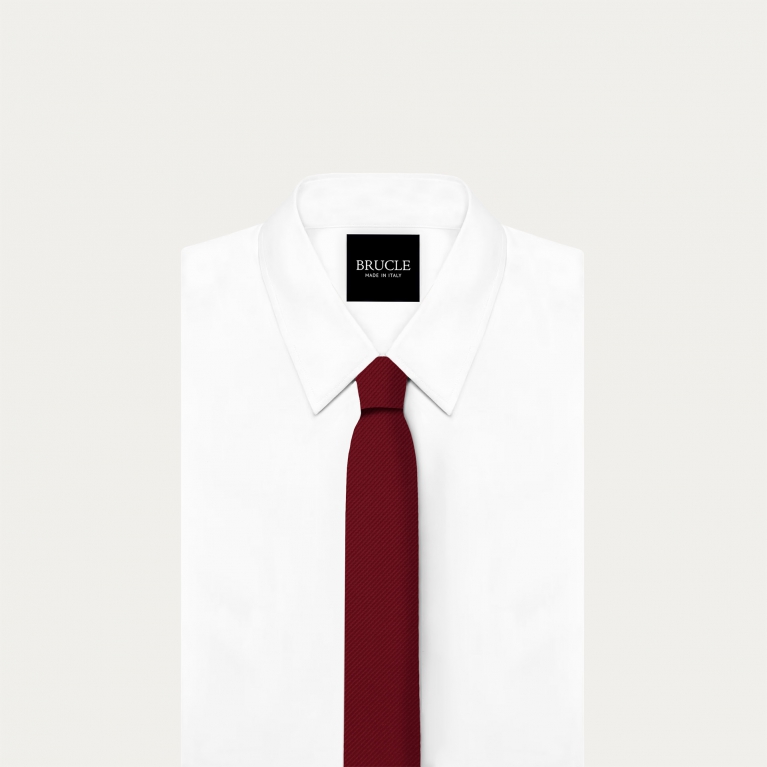 Narrow silk tie, bordeaux