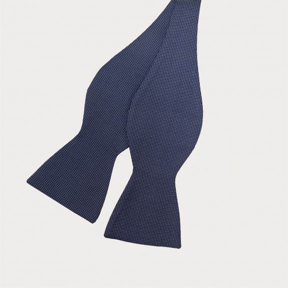 Selbstbindende blaue Seidenfliege mit Anstecknadel